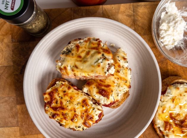 Cheesy Pizza Toast with Sourdough